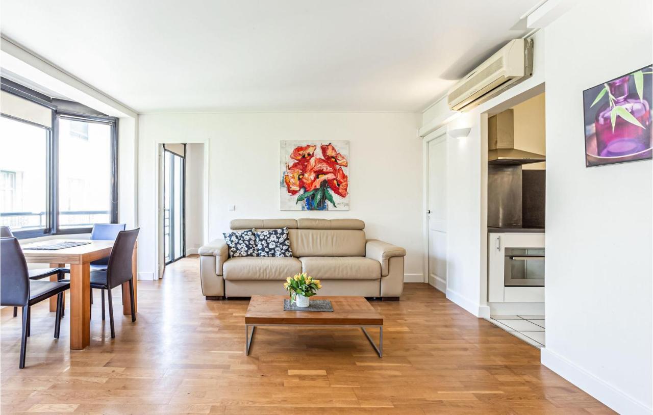 Nice Apartment In Cannes With Wifi Eksteriør bilde